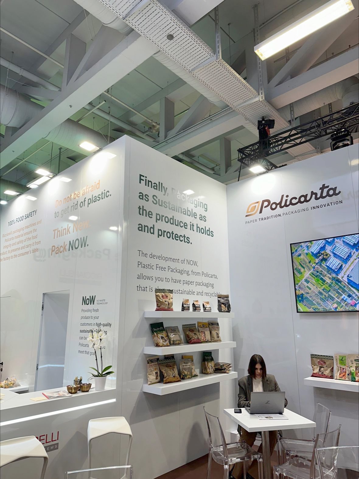 Policarta 16